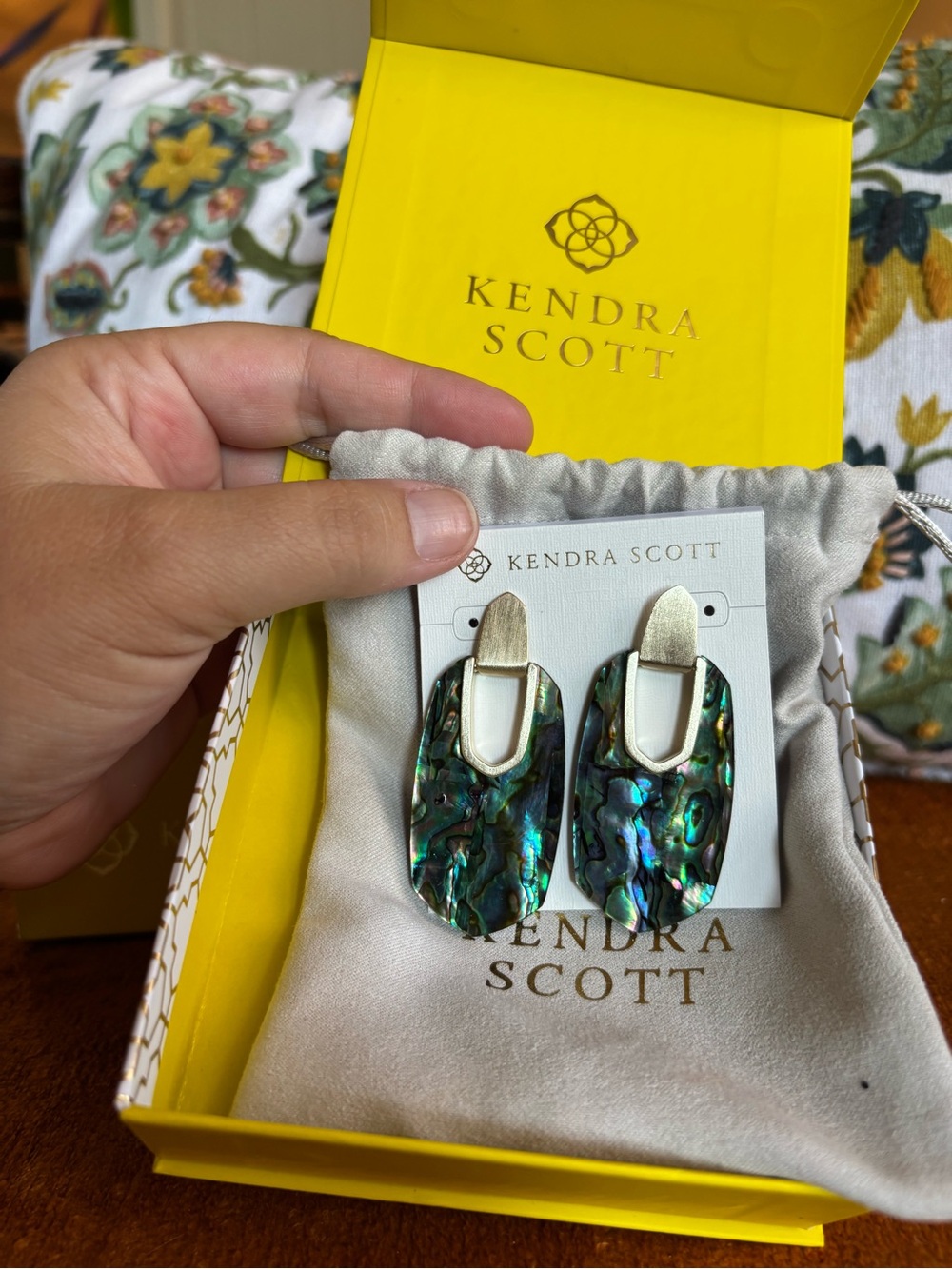 Kendra Scott Aragon Gold Drop Earrings Abalone Shell NWT w/ Box Gift Set